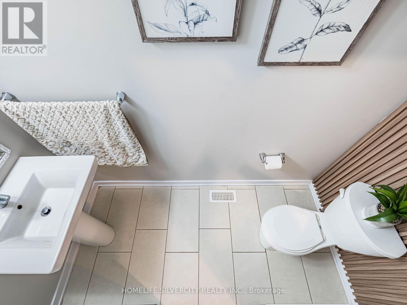 98 Crafter Crescent, Hamilton (Stoney Creek Mountain), Ontario  L8J 2V5 - Photo 25 - X12859252