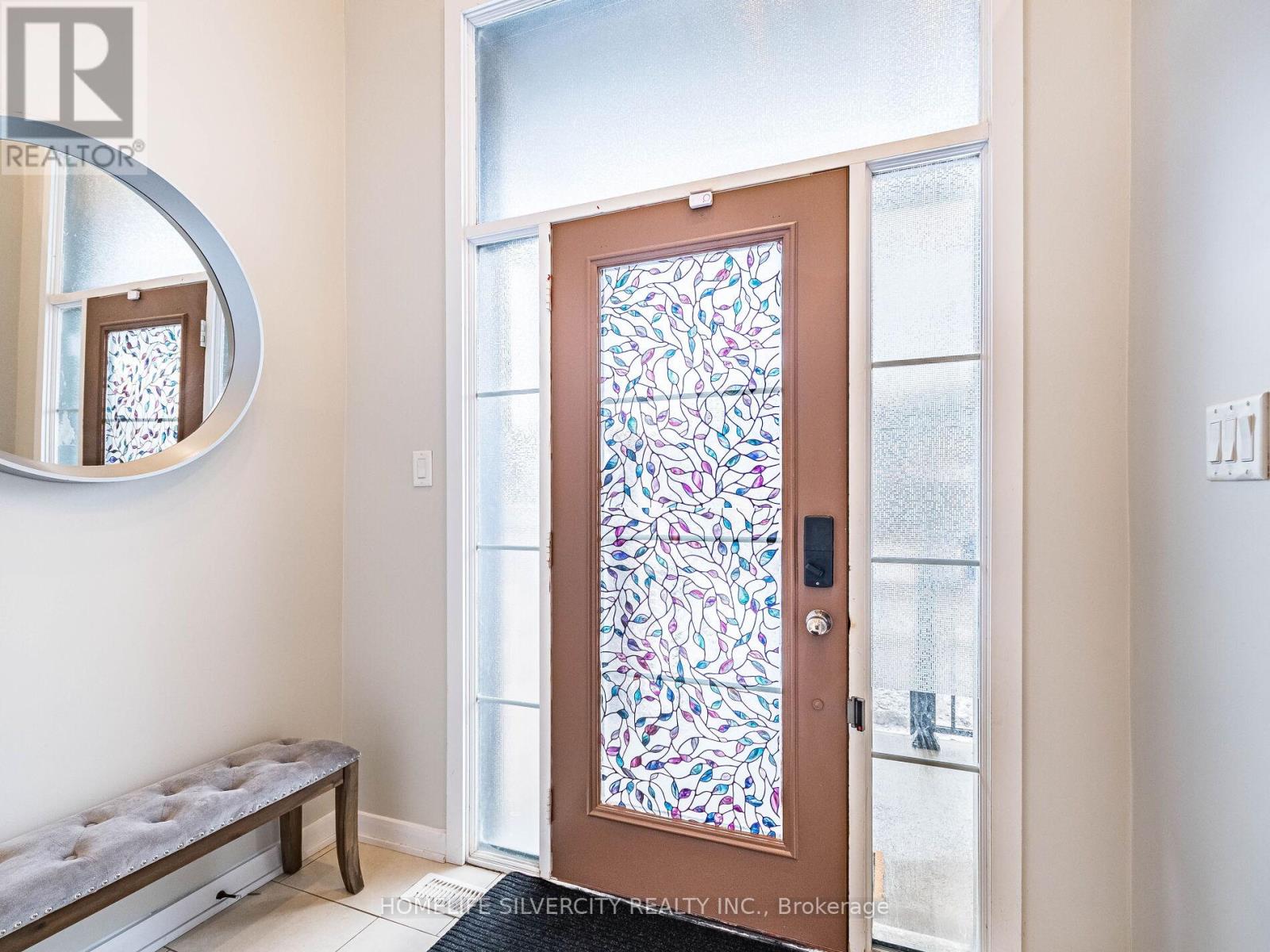 98 Crafter Crescent, Hamilton (Stoney Creek Mountain), Ontario  L8J 2V5 - Photo 5 - X12859252