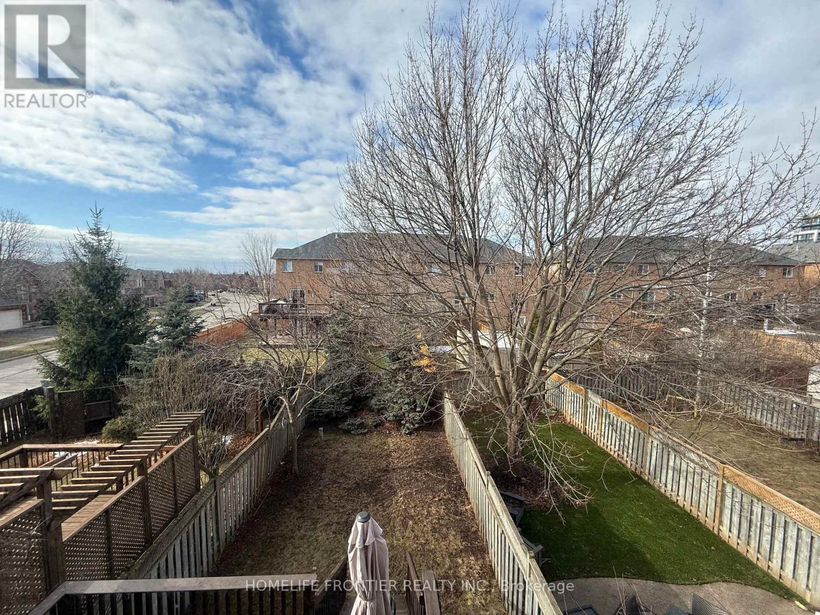 2494 Gill Crescent, Oakville (Ro River Oaks), Ontario  L6H 6P4 - Photo 12 - W12849192