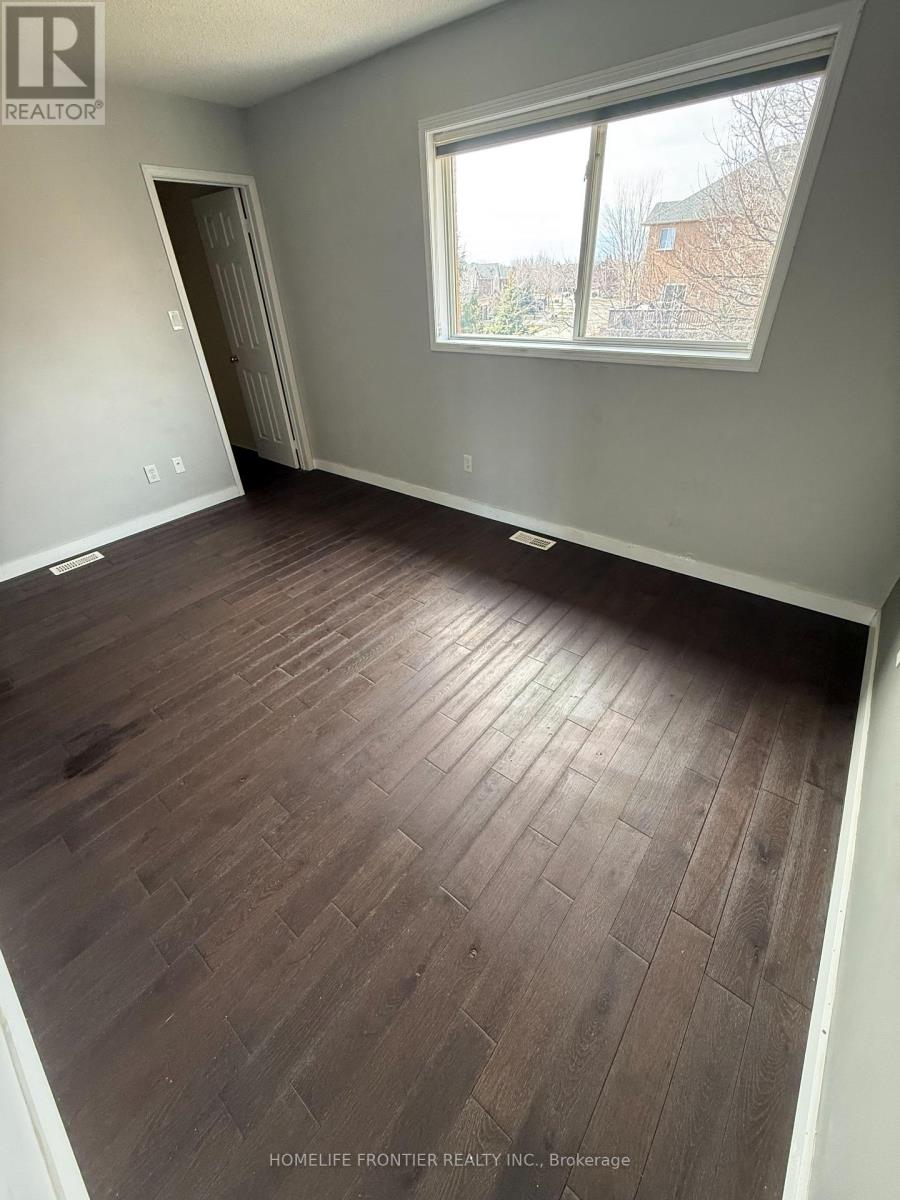 2494 Gill Crescent, Oakville (Ro River Oaks), Ontario  L6H 6P4 - Photo 7 - W12849192