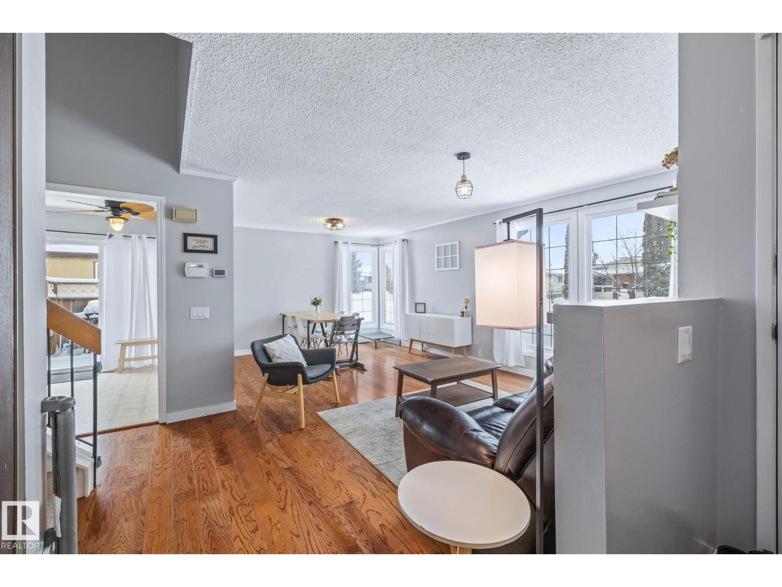 9406 99 Av, Morinville, Alberta  T8R 1K1 - Photo 3 - E4476011