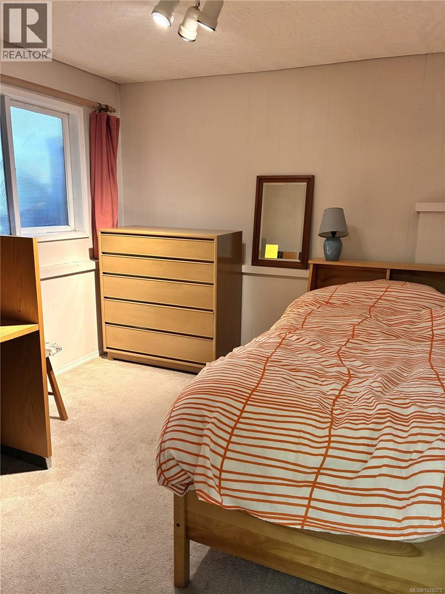 3901 Ansell Rd, Saanich, British Columbia  V8P 4W1 - Photo 17 - 1028075