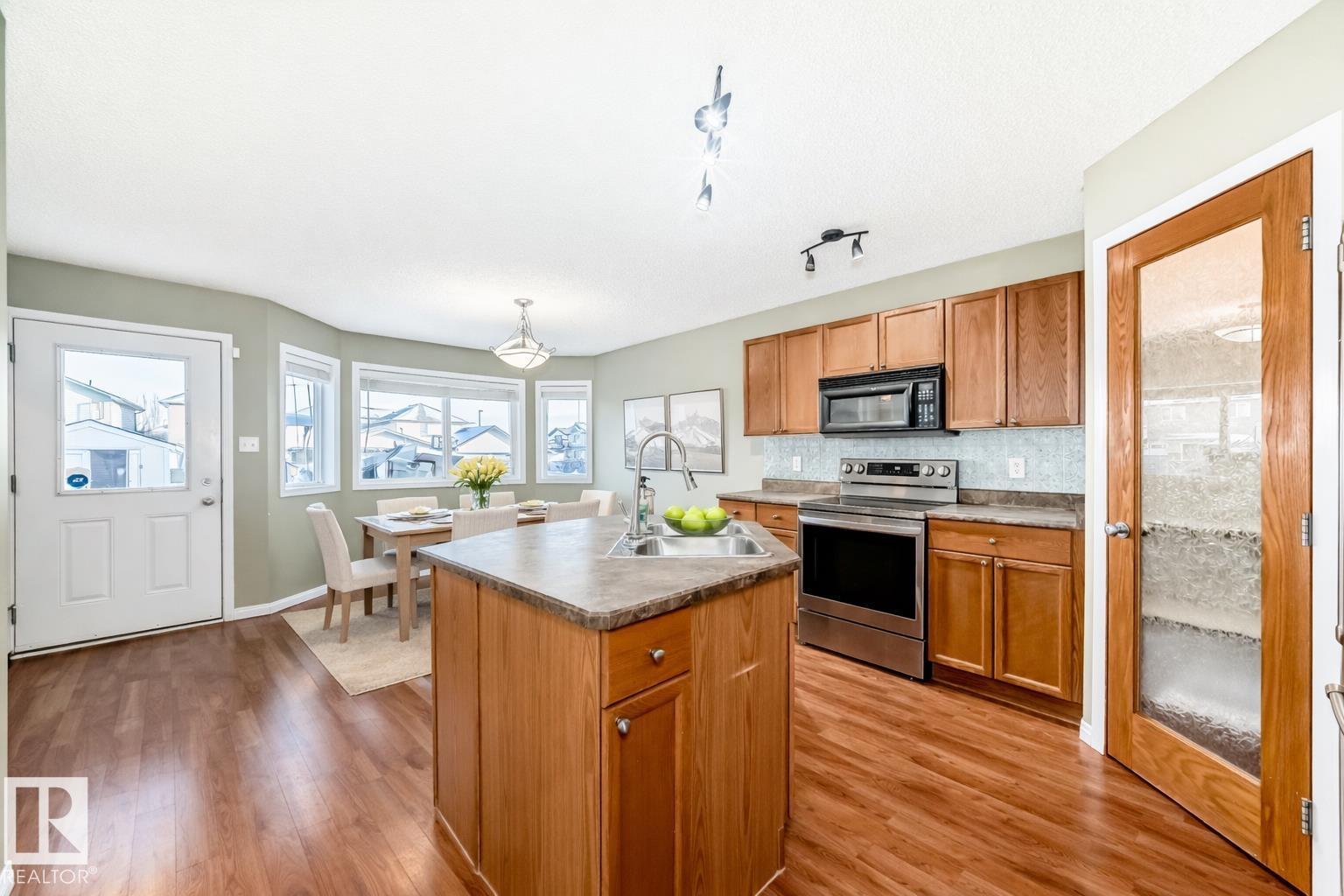 2805 25 St Nw, Edmonton, Alberta  T6T 2A3 - Photo 5 - E4468709