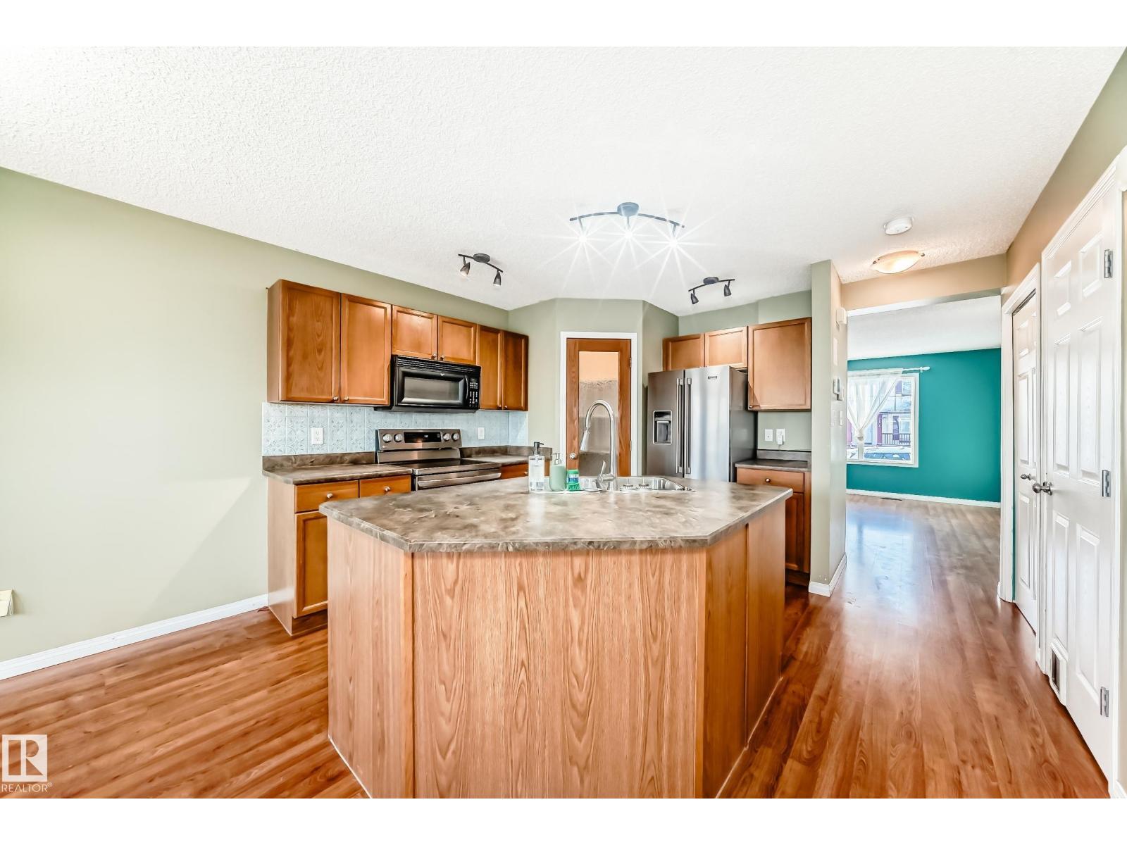 2805 25 St Nw, Edmonton, Alberta  T6T 2A3 - Photo 3 - E4468709
