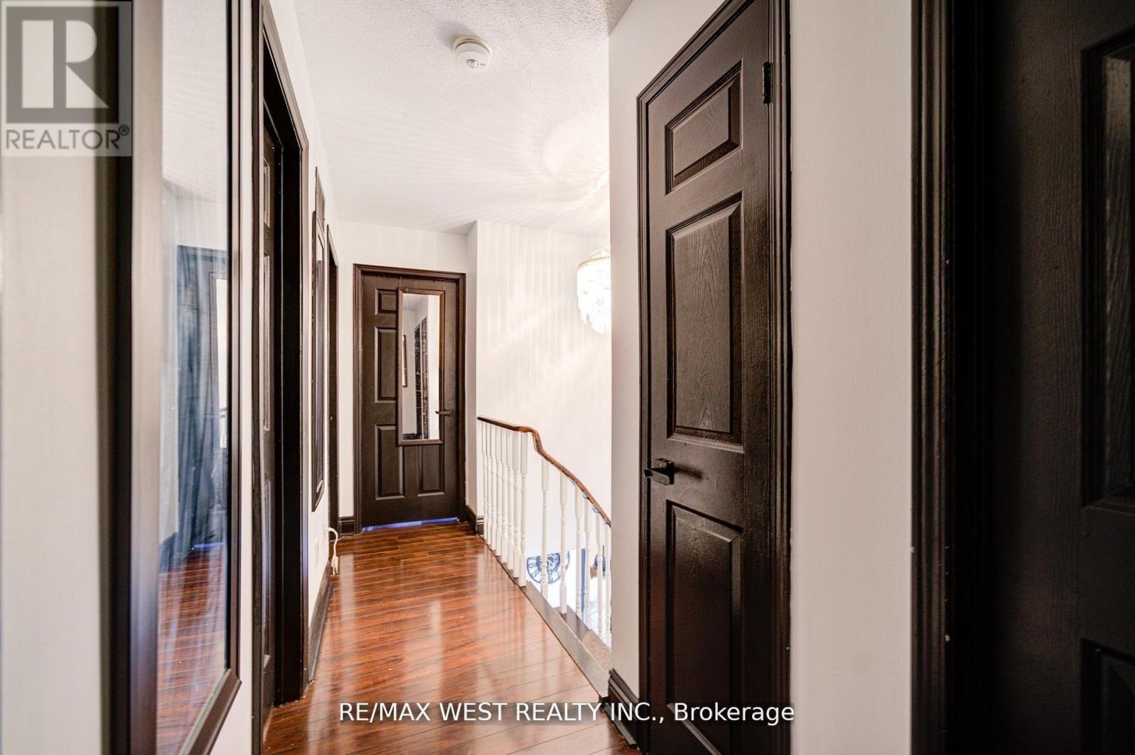 1648 Pepperwood Gate, Pickering (Brock Ridge), Ontario  L1X 2K3 - Photo 17 - E12859270