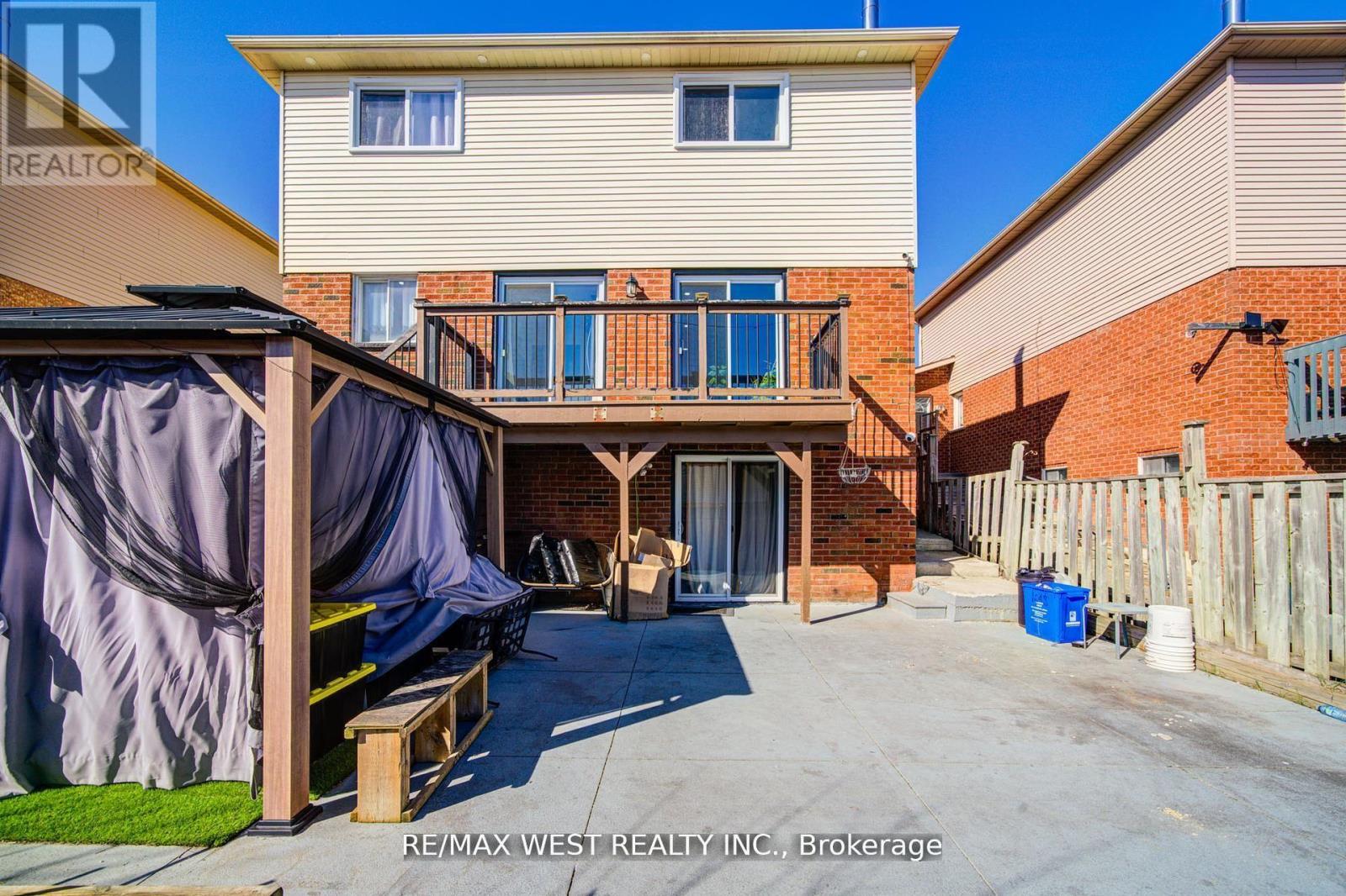 1648 Pepperwood Gate, Pickering (Brock Ridge), Ontario  L1X 2K3 - Photo 25 - E12859270