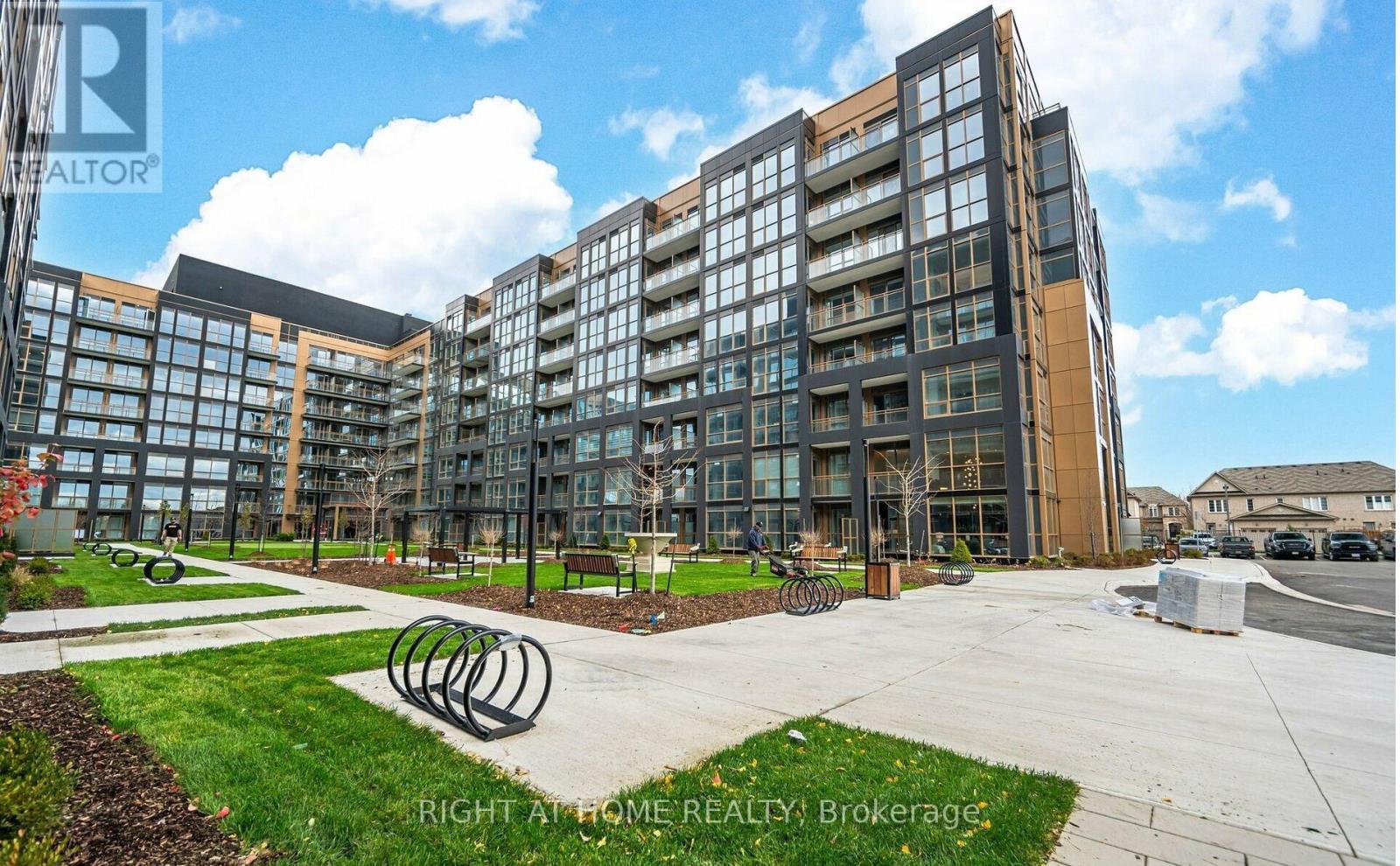 205 - 2343 KHALSA GATE, Oakville, Ontario