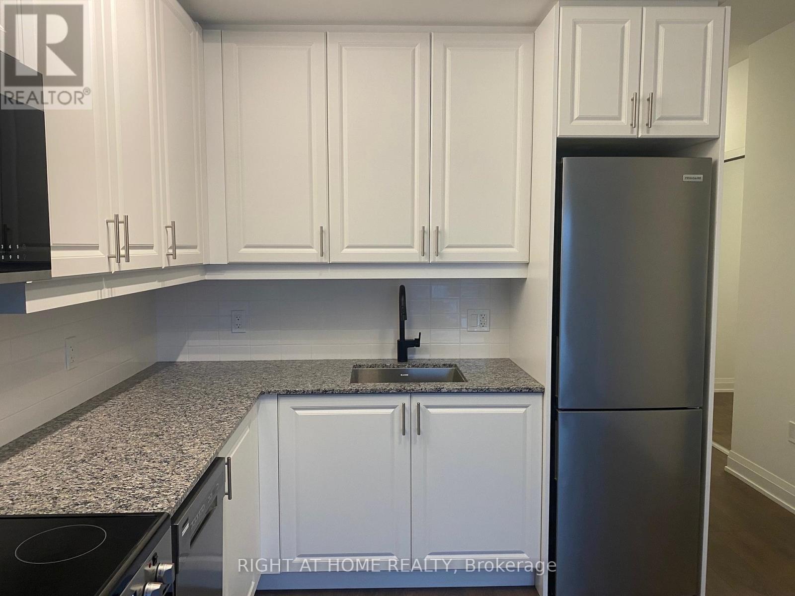 205 - 2343 Khalsa Gate, Oakville (Wm Westmount), Ontario  L6M 4J2 - Photo 4 - W12859266