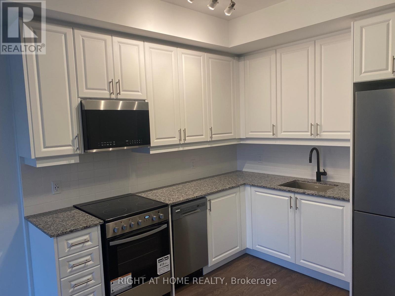 205 - 2343 Khalsa Gate, Oakville (Wm Westmount), Ontario  L6M 4J2 - Photo 5 - W12859266