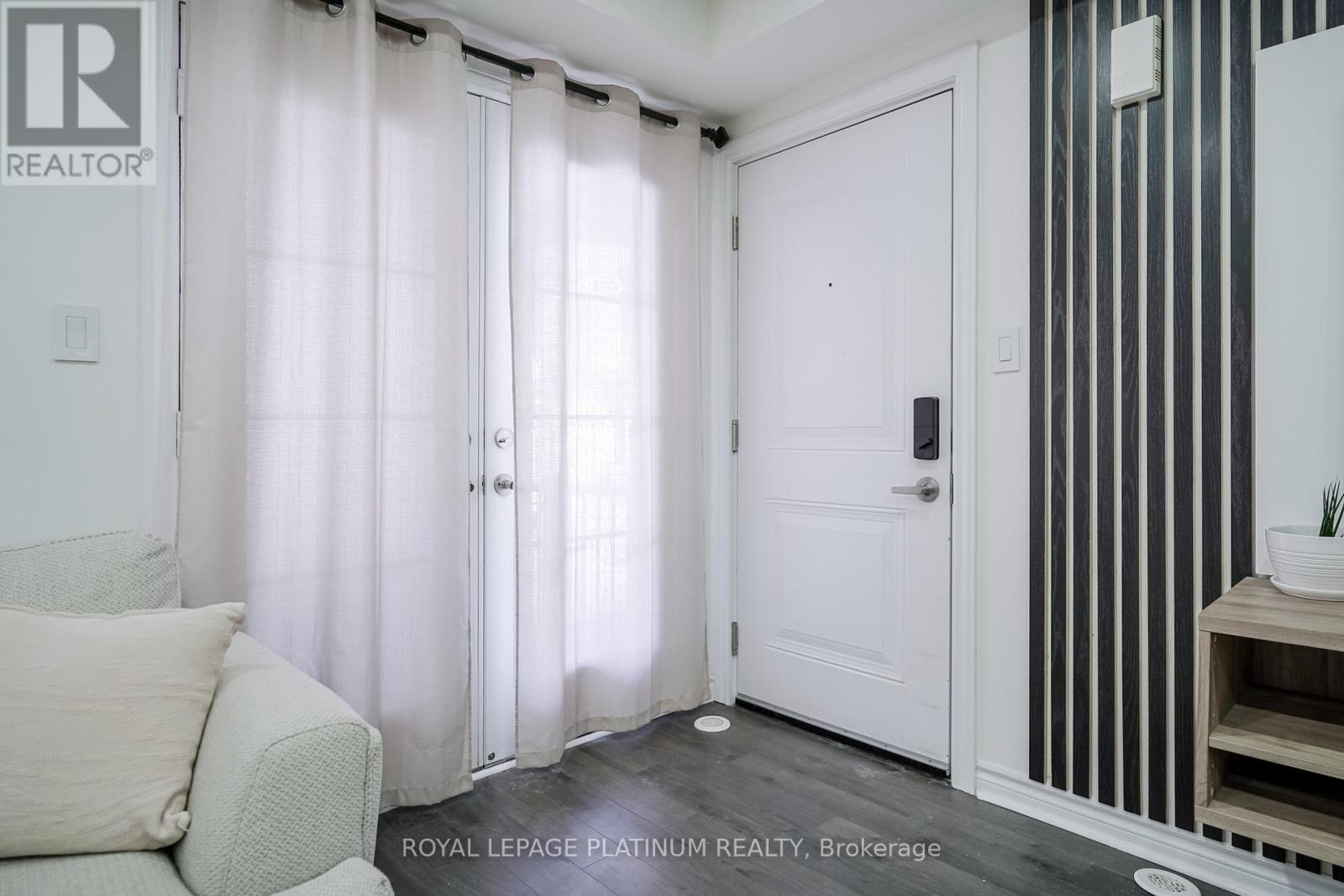 #36 - 200 Veterans Drive, Brampton, Ontario L7A 4S6 - Photo 4 - W12859268