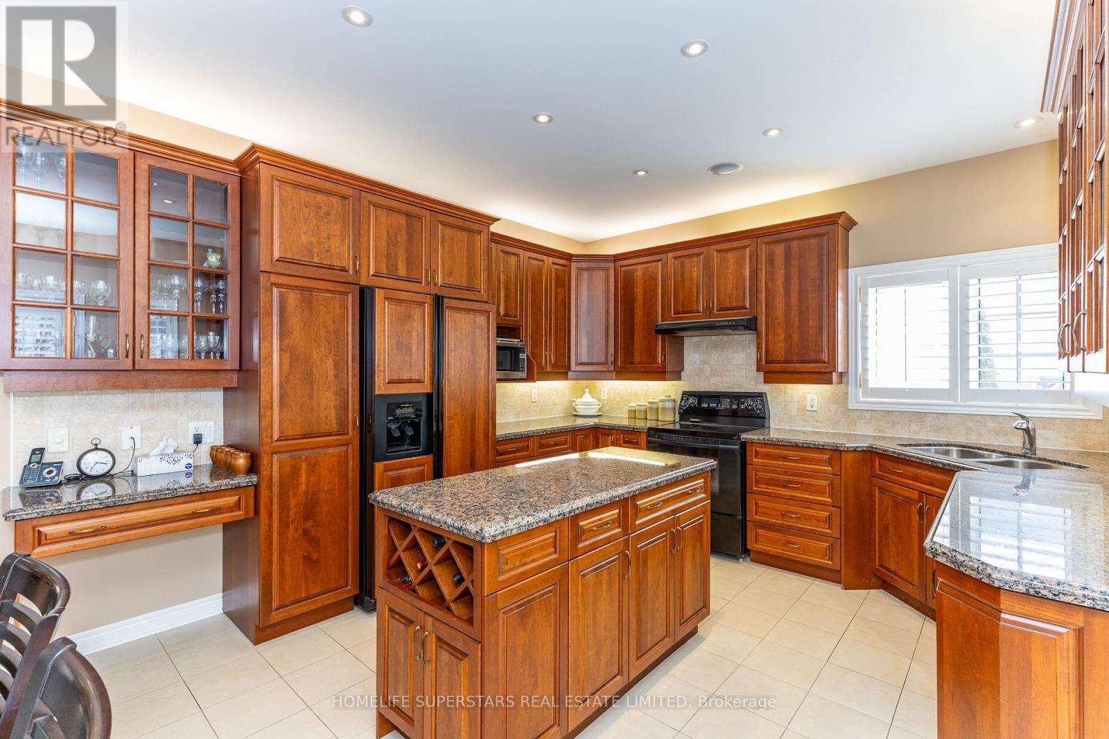 2204 Snead Road, Burlington (Rose), Ontario  L7M 4X1 - Photo 15 - W12859292