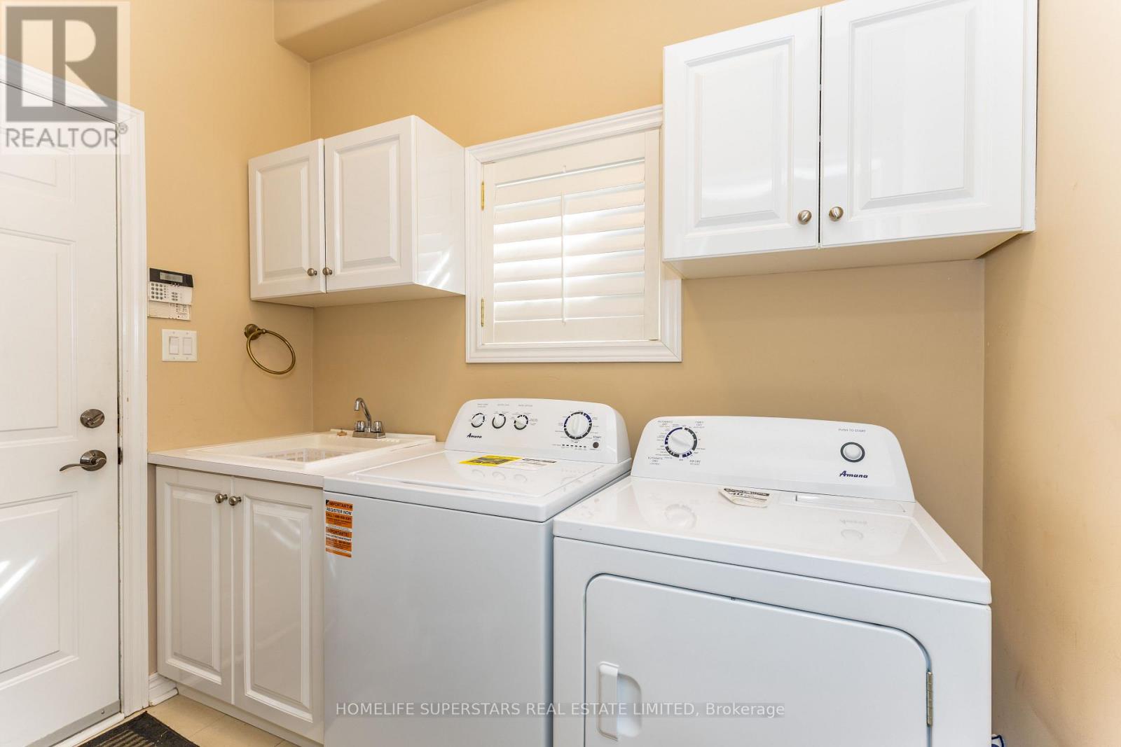 2204 Snead Road, Burlington (Rose), Ontario  L7M 4X1 - Photo 16 - W12859292