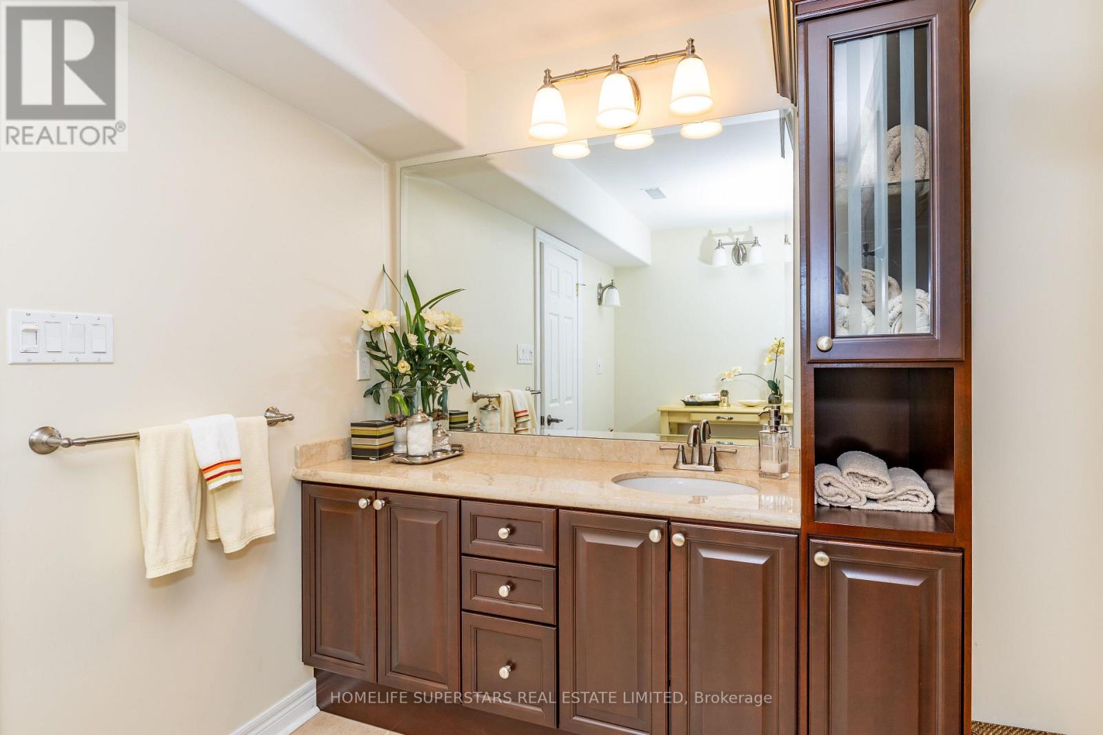 2204 Snead Road, Burlington (Rose), Ontario  L7M 4X1 - Photo 41 - W12859292