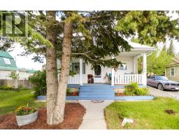 1158 Albert Avenue, Pincher Creek, Alberta