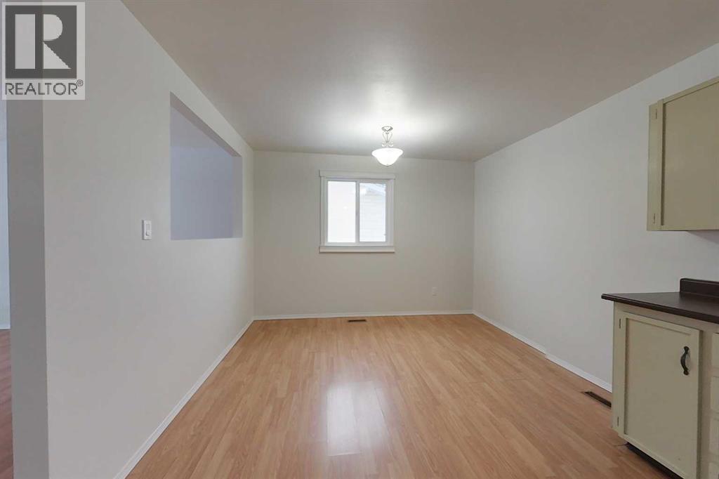 400 8 Street Se, Slave Lake, Alberta  T0G 2A3 - Photo 7 - A2273077