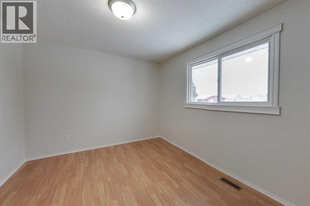 400 8 Street Se, Slave Lake, Alberta  T0G 2A3 - Photo 13 - A2273077