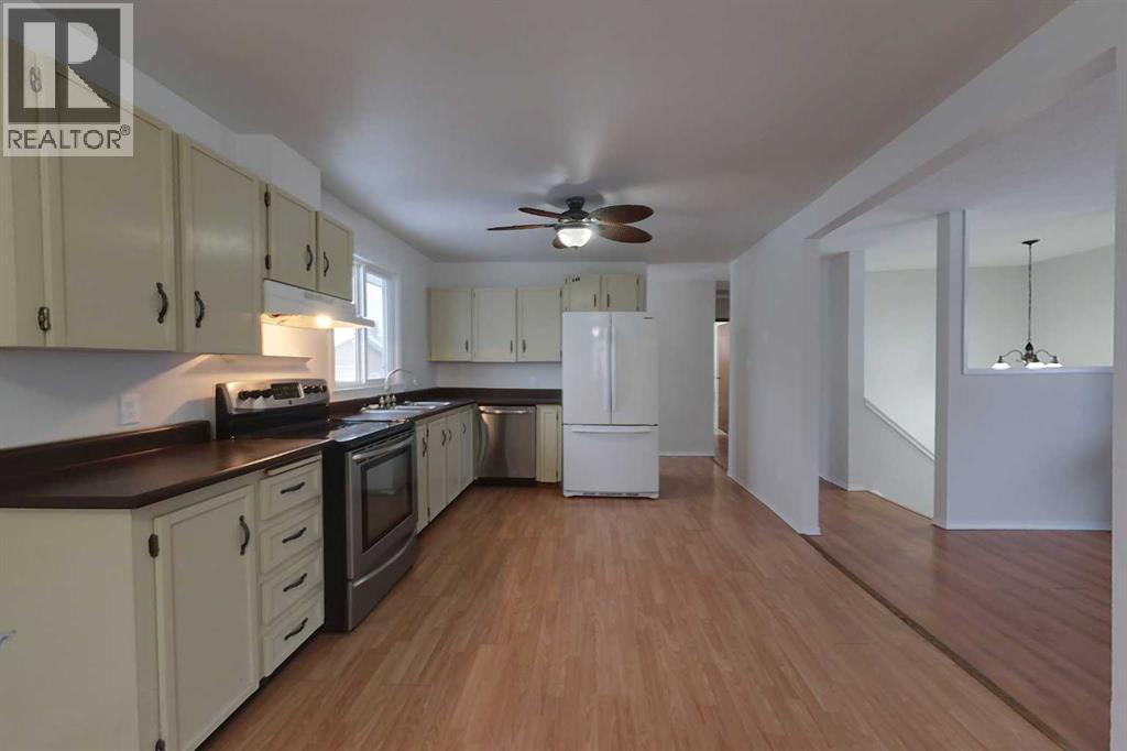 400 8 Street Se, Slave Lake, Alberta  T0G 2A3 - Photo 9 - A2273077