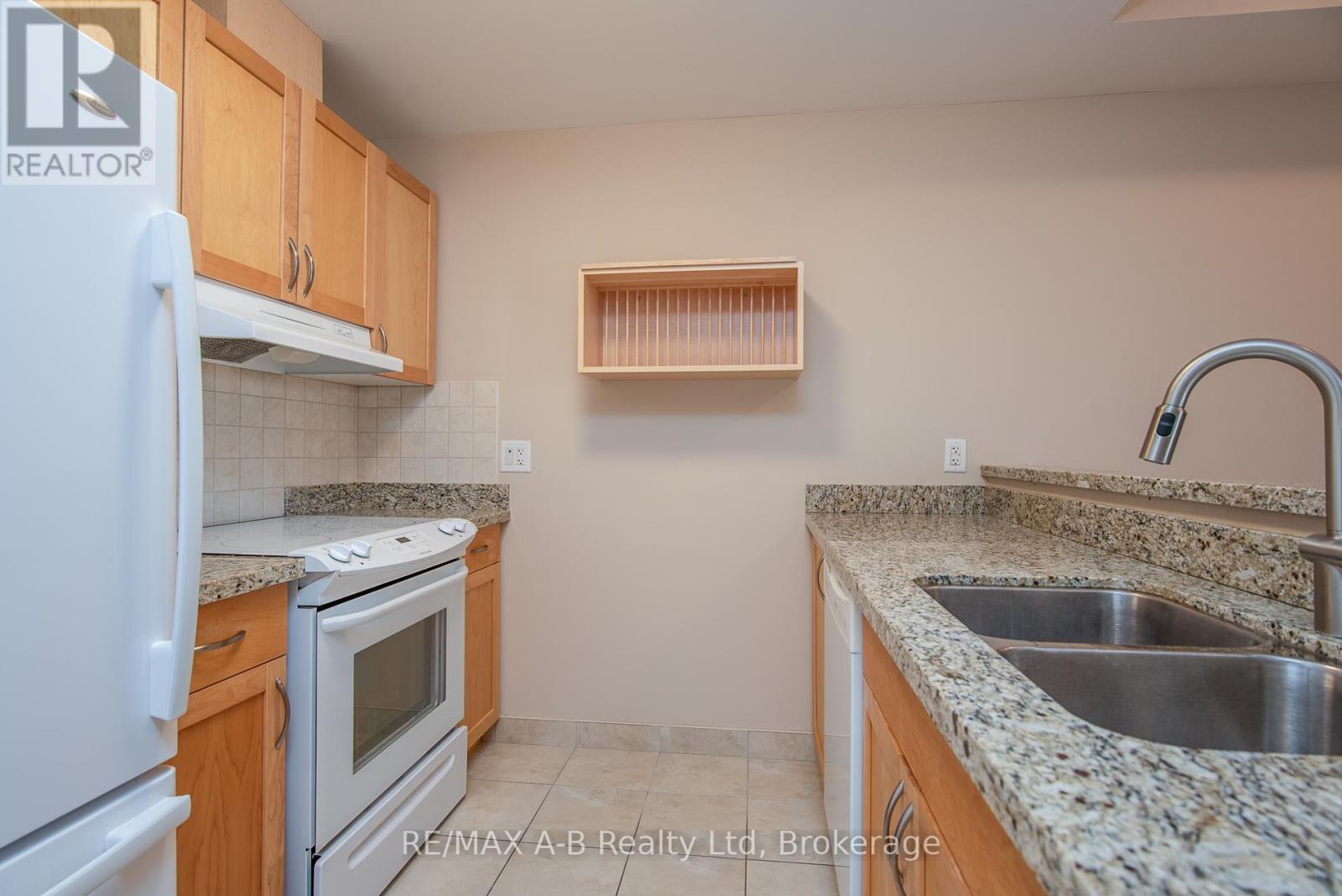 #432 - 200 Mccarthy Road, Stratford, Ontario  N5A 0B6 - Photo 11 - X12772916