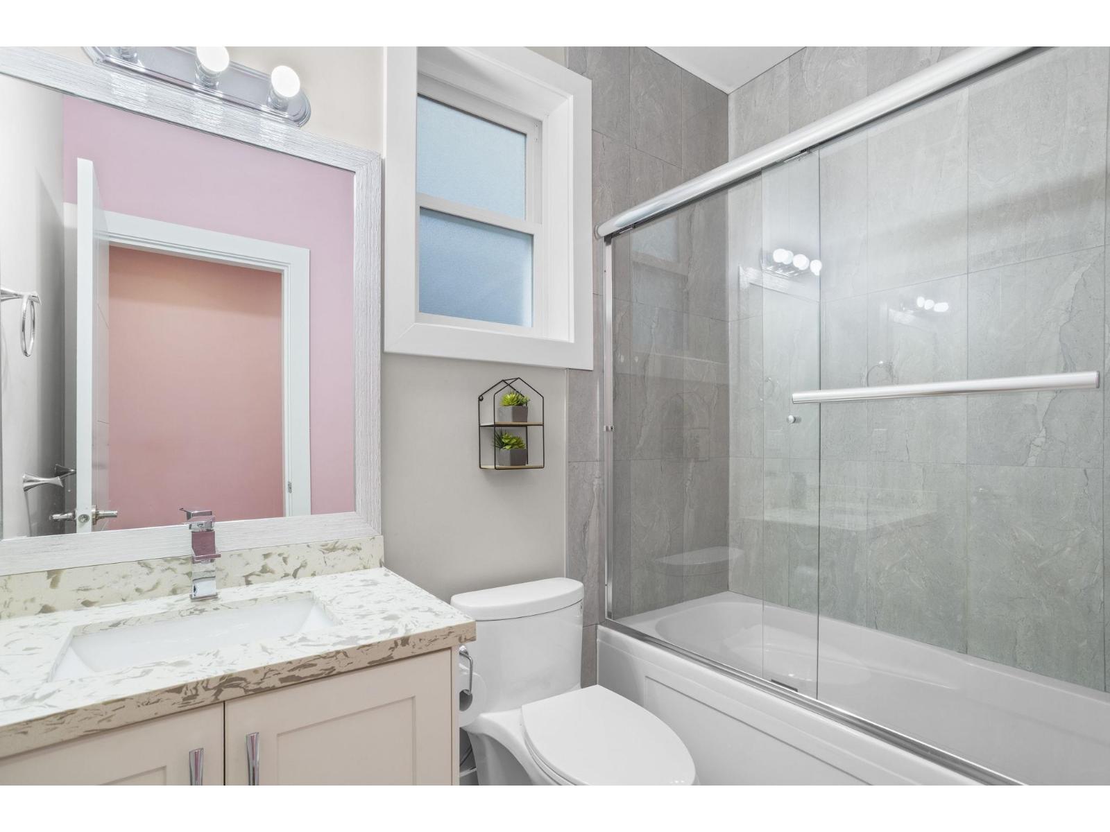 33908 Tooley Place, Mission, British Columbia  V2V 0G5 - Photo 17 - R3086804