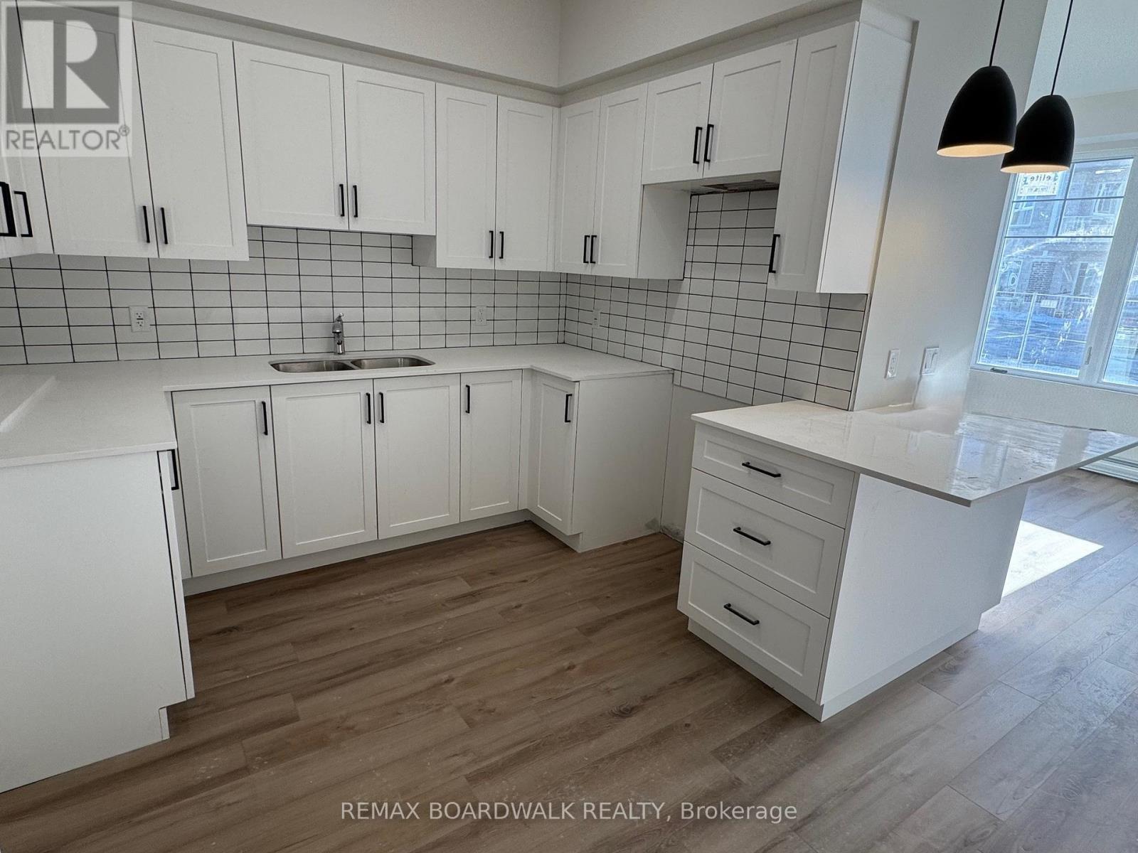 107 - 5874 Cr #19 Road, North Grenville, Ontario  K0G 1J0 - Photo 5 - X12859314