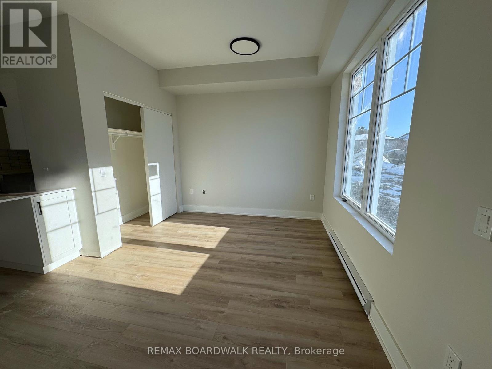 107 - 5874 Cr #19 Road, North Grenville, Ontario  K0G 1J0 - Photo 6 - X12859314