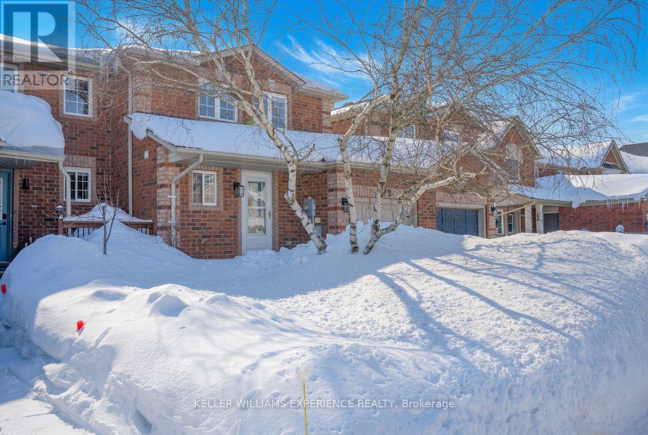 70 Weymouth Road, Barrie, Ontario  L4M 6R7 - Photo 11 - S12850118