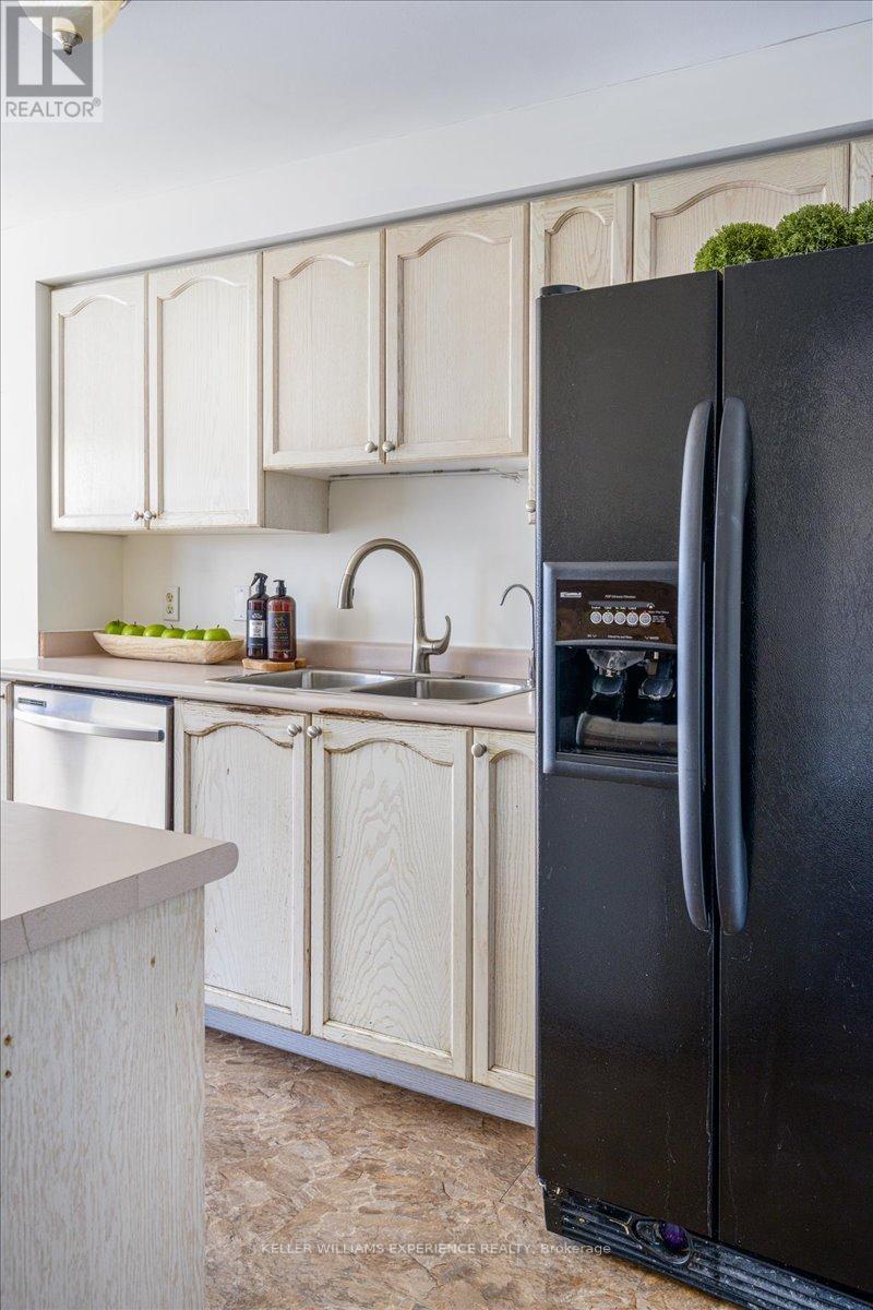 70 Weymouth Road, Barrie, Ontario  L4M 6R7 - Photo 24 - S12850118