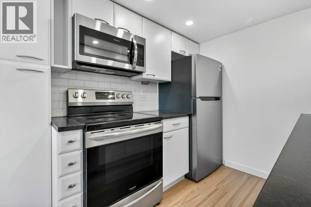 17, 1055 72 Avenue Nw, Calgary, Alberta T2K 5S4 - Photo 7 - A2291531