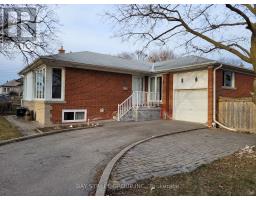 UPPER - 110 ACTON AVENUE, Toronto, Ontario