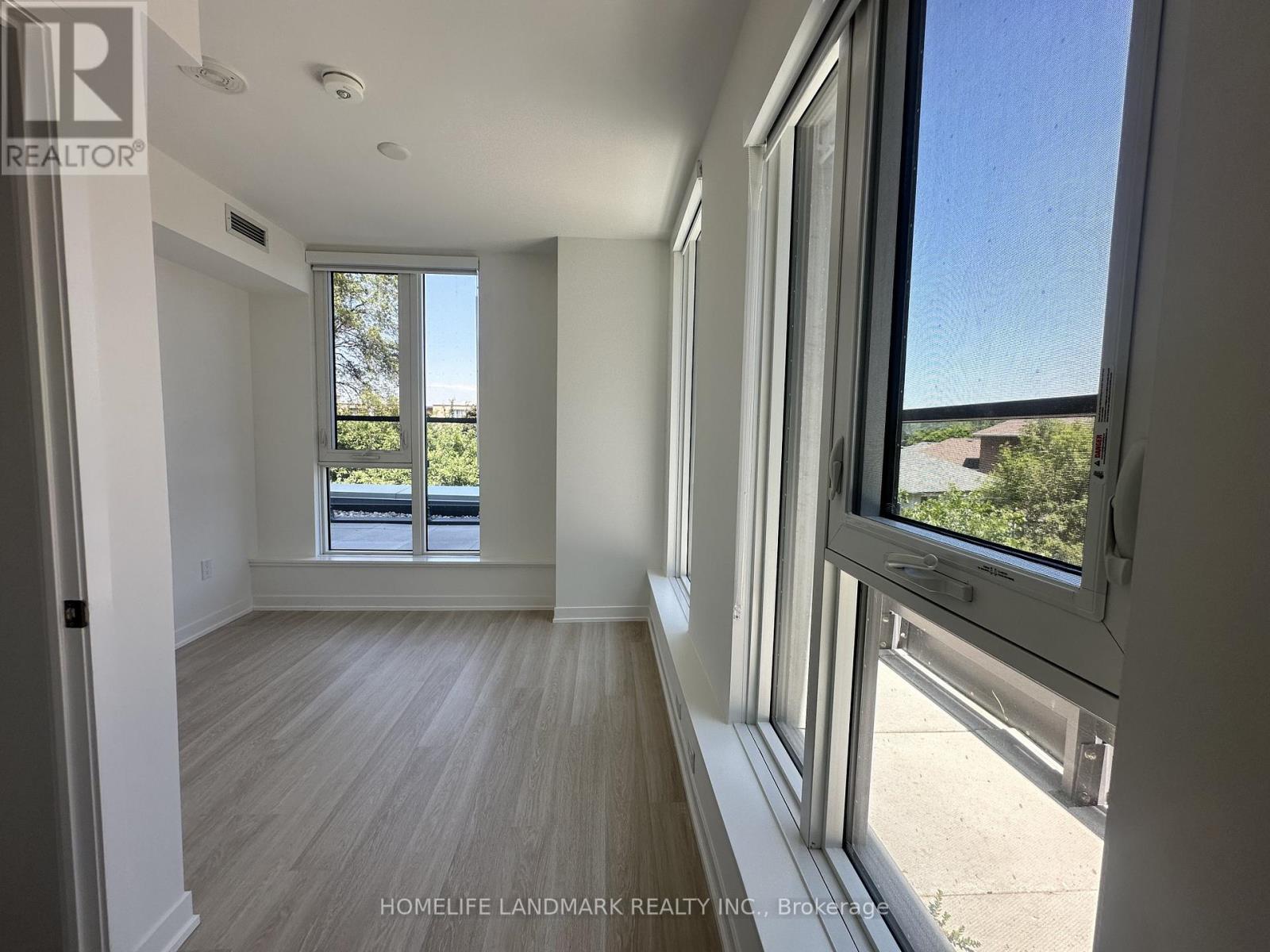 308 - 500 Wilson Avenue, Toronto, Ontario  M3H 0E5 - Photo 4 - C12859330