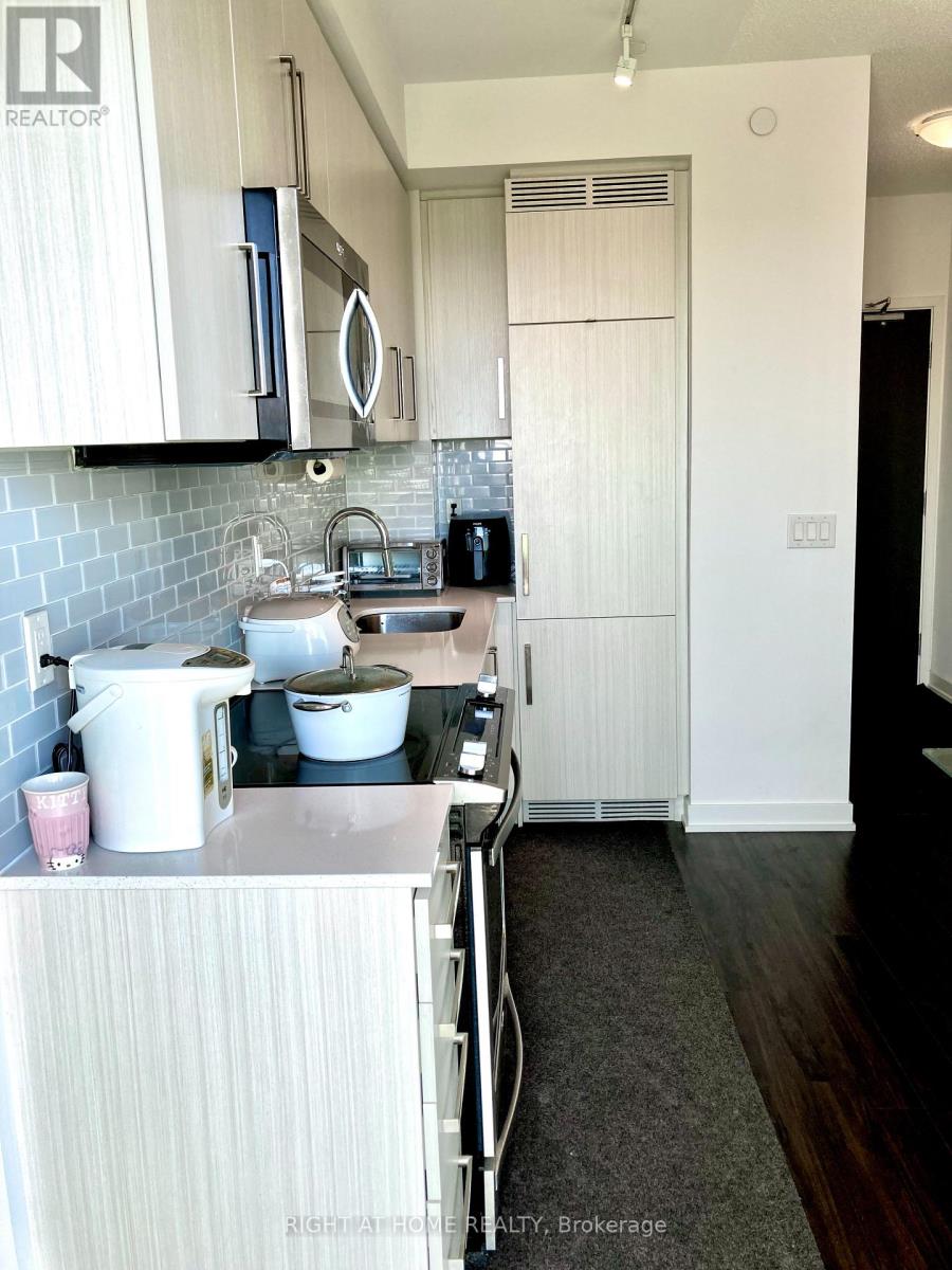 2001 - 5180 Yonge Street, Toronto (Willowdale West), Ontario  M2N 0K5 - Photo 10 - C12859342