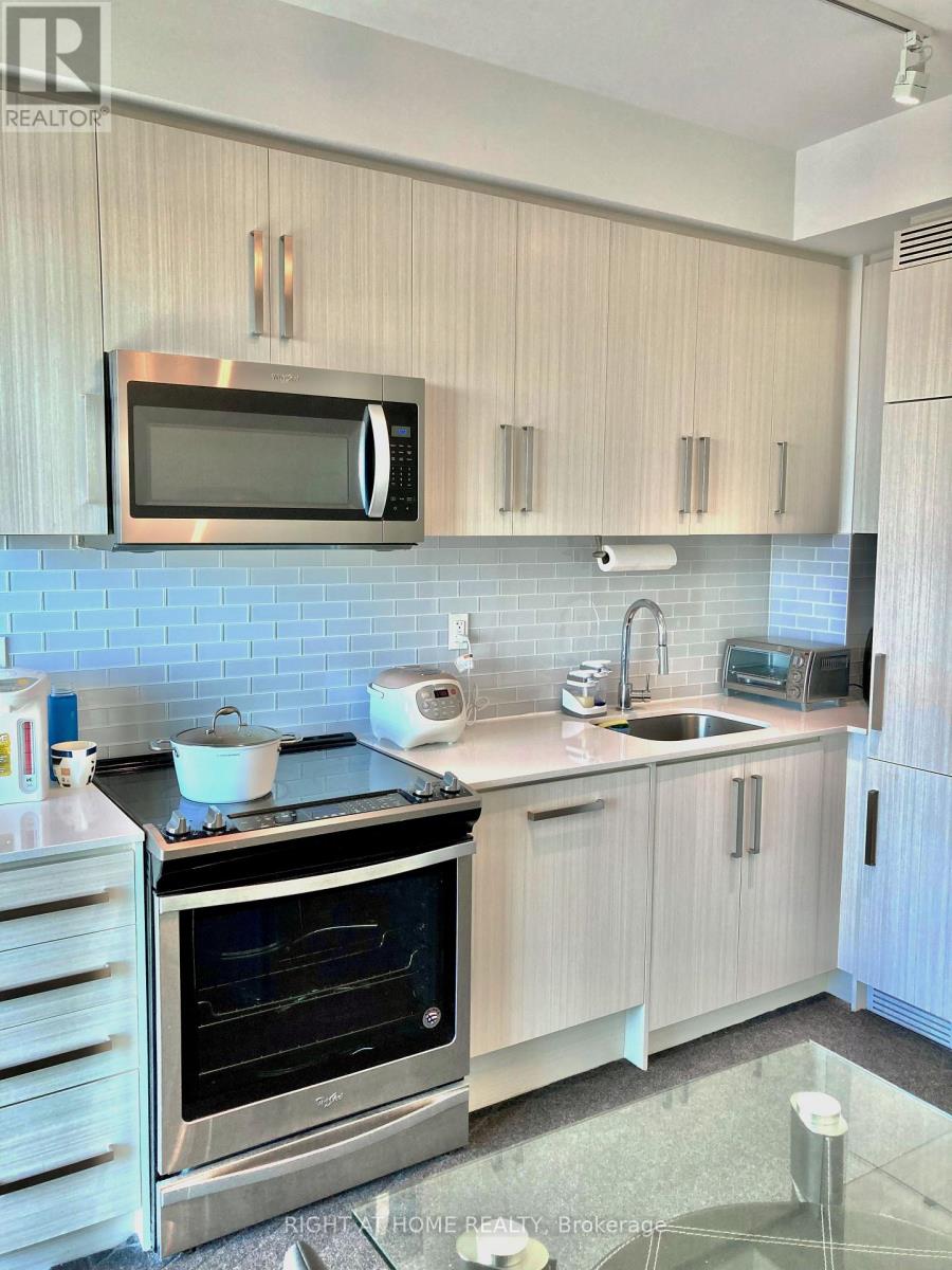 2001 - 5180 Yonge Street, Toronto (Willowdale West), Ontario  M2N 0K5 - Photo 11 - C12859342