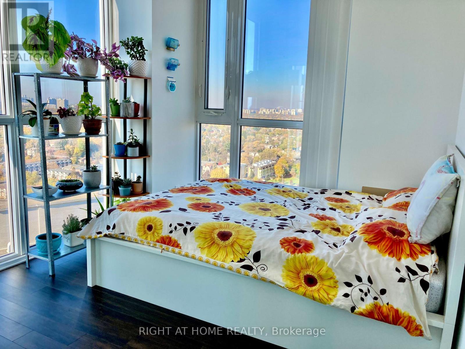 2001 - 5180 Yonge Street, Toronto (Willowdale West), Ontario  M2N 0K5 - Photo 2 - C12859342