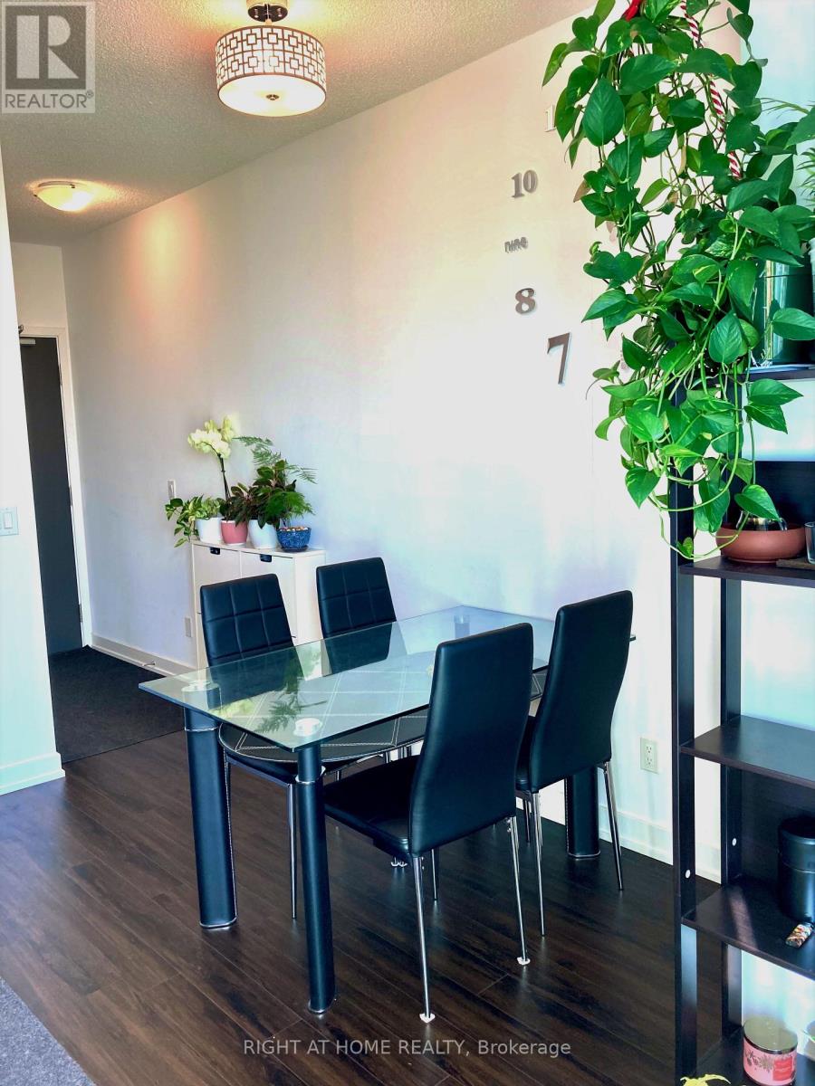 2001 - 5180 Yonge Street, Toronto (Willowdale West), Ontario  M2N 0K5 - Photo 8 - C12859342