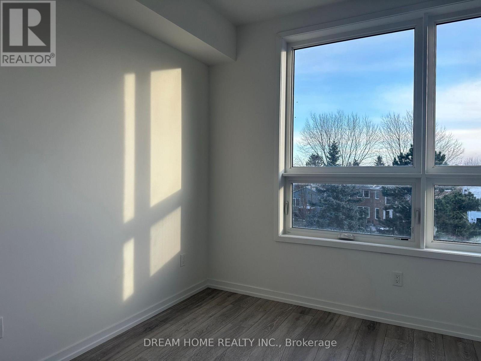 12 - 22 Lytham Green Circle, Newmarket, Ontario  L3Y 0H4 - Photo 10 - N12859346