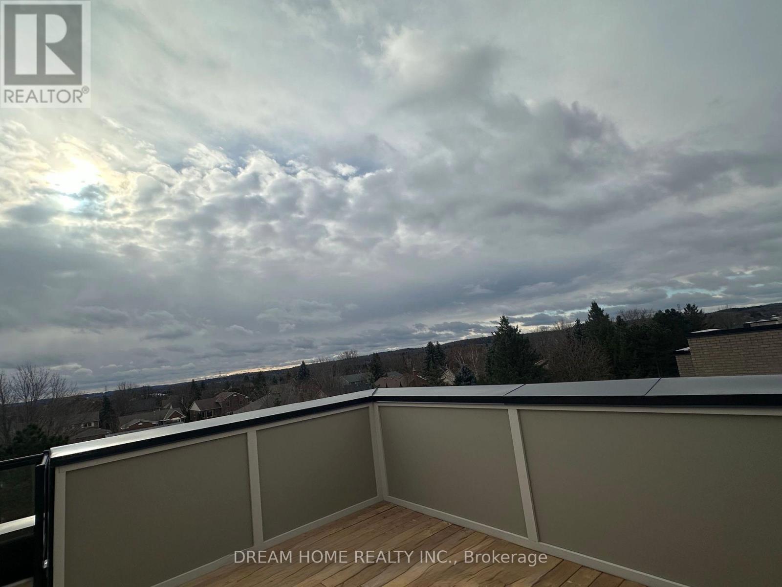 12 - 22 Lytham Green Circle, Newmarket, Ontario  L3Y 0H4 - Photo 13 - N12859346