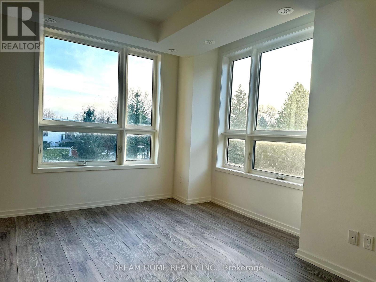 12 - 22 Lytham Green Circle, Newmarket, Ontario  L3Y 0H4 - Photo 9 - N12859346