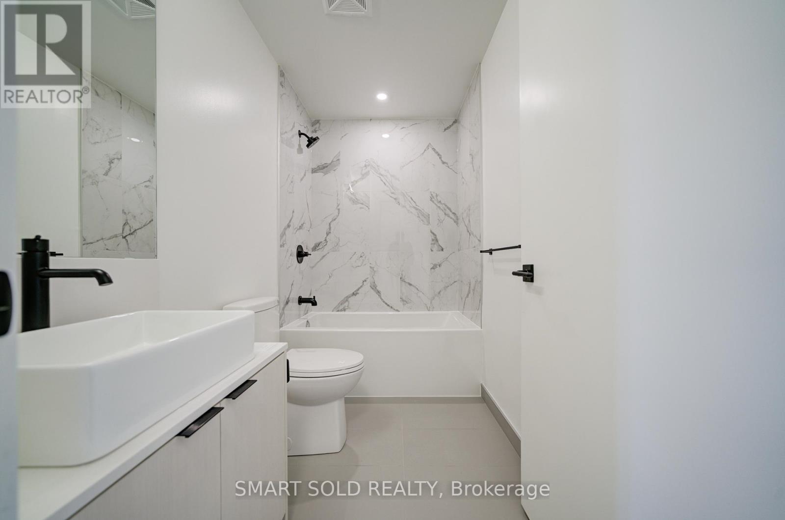 1408 - 1285 Dupont Street, Toronto (Dovercourt-Wallace Emerson-Junction), Ontario  M6H 0E3 - Photo 6 - W12859282