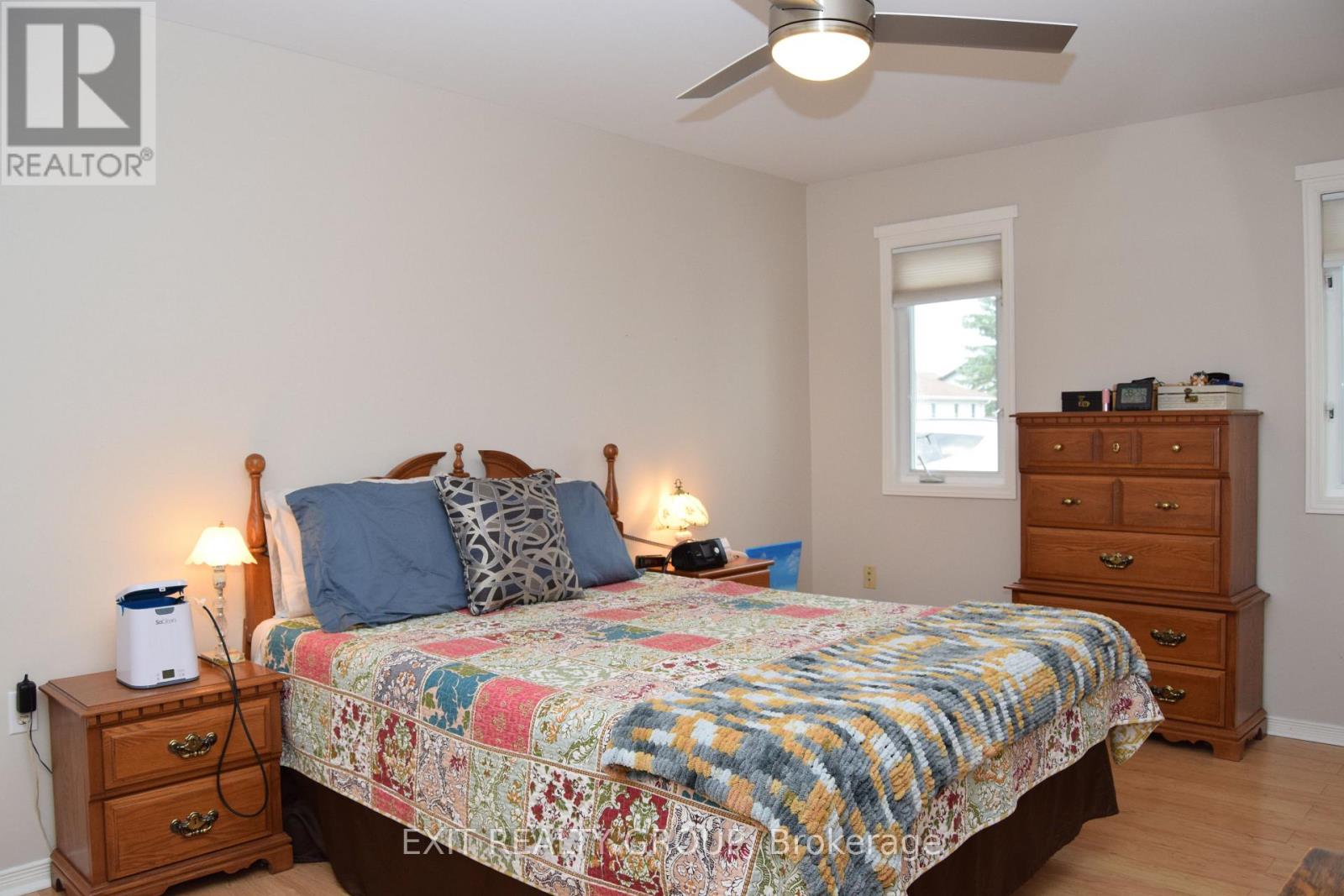 9 Empire Boulevard, Prince Edward County (Wellington Ward), Ontario  K0K 3L0 - Photo 12 - X12199360