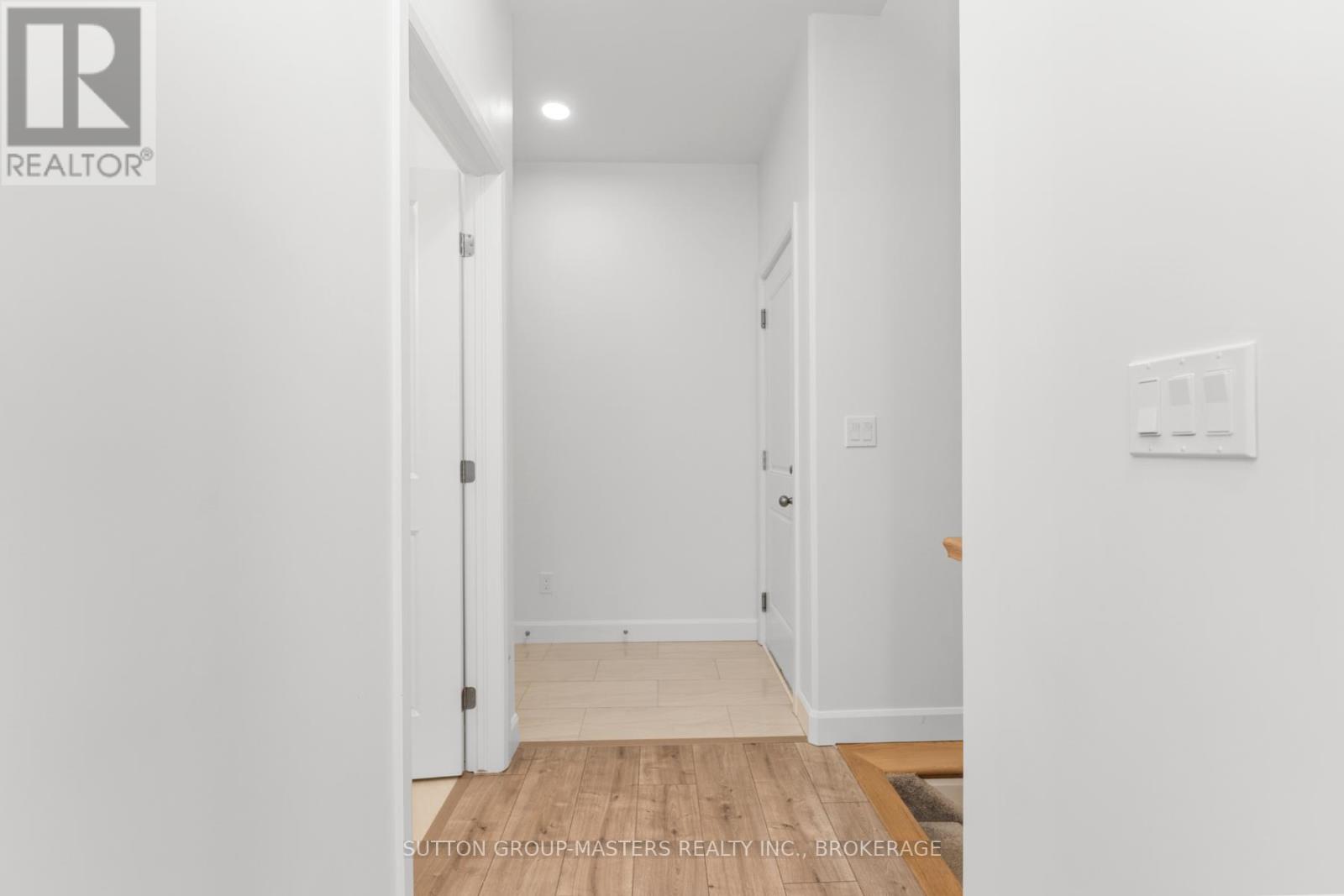 216 Superior Drive, Loyalist (Amherstview), Ontario  K7N 0E5 - Photo 13 - X12679452