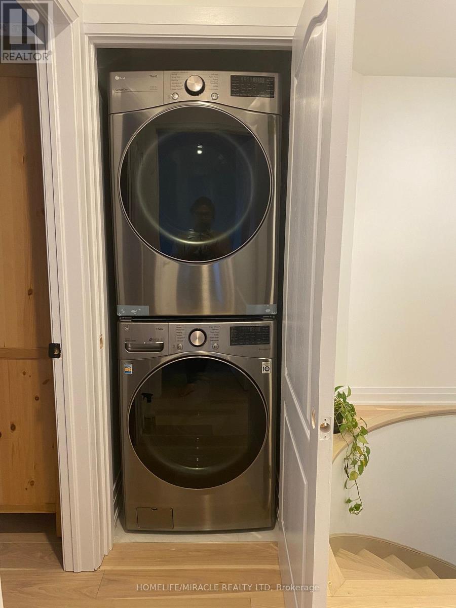 41 Fallen Oak Court, Brampton, Ontario  L6Y 3T6 - Photo 20 - W12859312