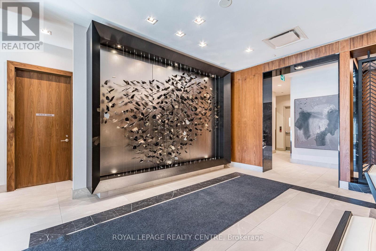 207 - 2025 Maria Street, Burlington, Ontario  L7R 0E9 - Photo 5 - W12859316