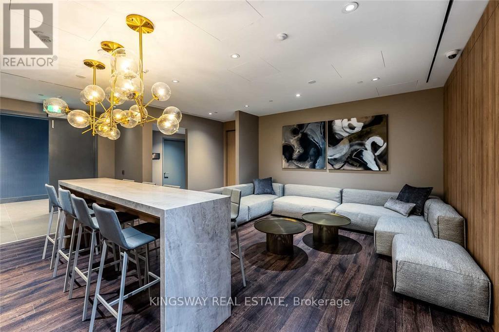 708 - 21 Park Street E, Mississauga, Ontario  L5G 1L7 - Photo 21 - W12859334