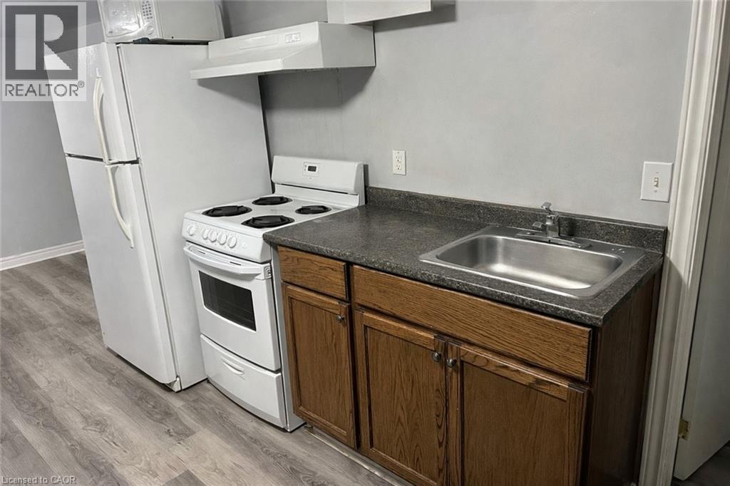 36 Charing Cross Street, Brantford, Ontario  N3R 2H2 - Photo 23 - 40806789