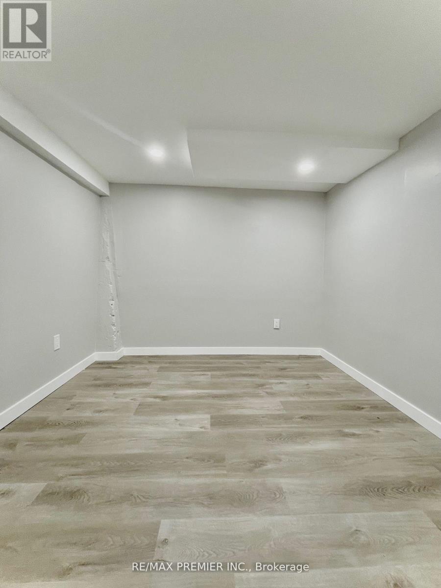 365 Bessie Avenue, Greater Sudbury, Ontario  P3C 4H6 - Photo 11 - X12859344