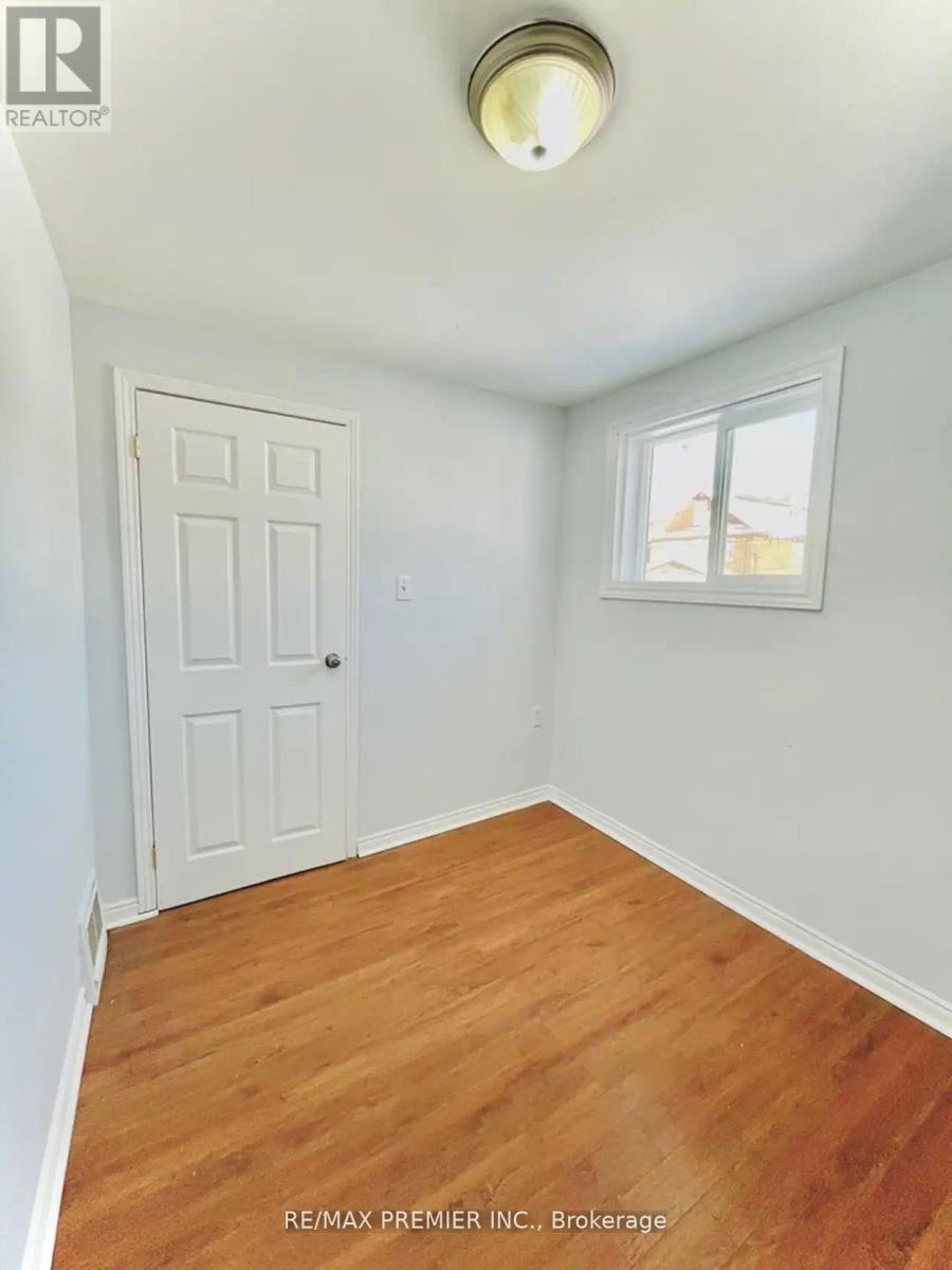 365 Bessie Avenue, Greater Sudbury, Ontario  P3C 4H6 - Photo 13 - X12859344