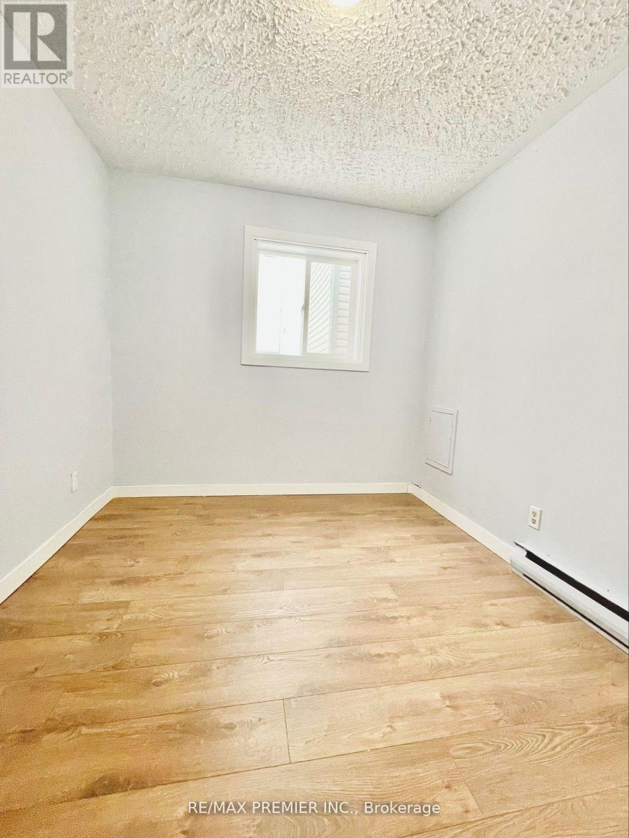 365 Bessie Avenue, Greater Sudbury, Ontario  P3C 4H6 - Photo 14 - X12859344