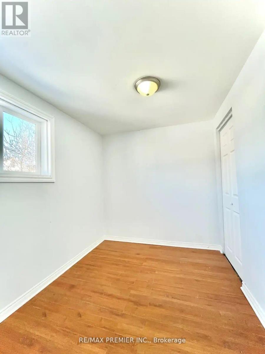 365 Bessie Avenue, Greater Sudbury, Ontario  P3C 4H6 - Photo 20 - X12859344