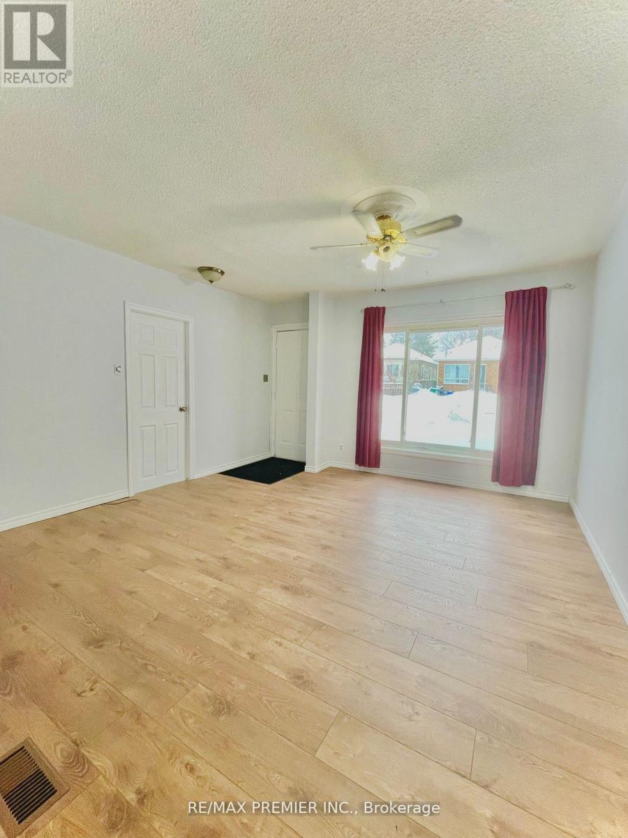 365 Bessie Avenue, Greater Sudbury, Ontario  P3C 4H6 - Photo 25 - X12859344