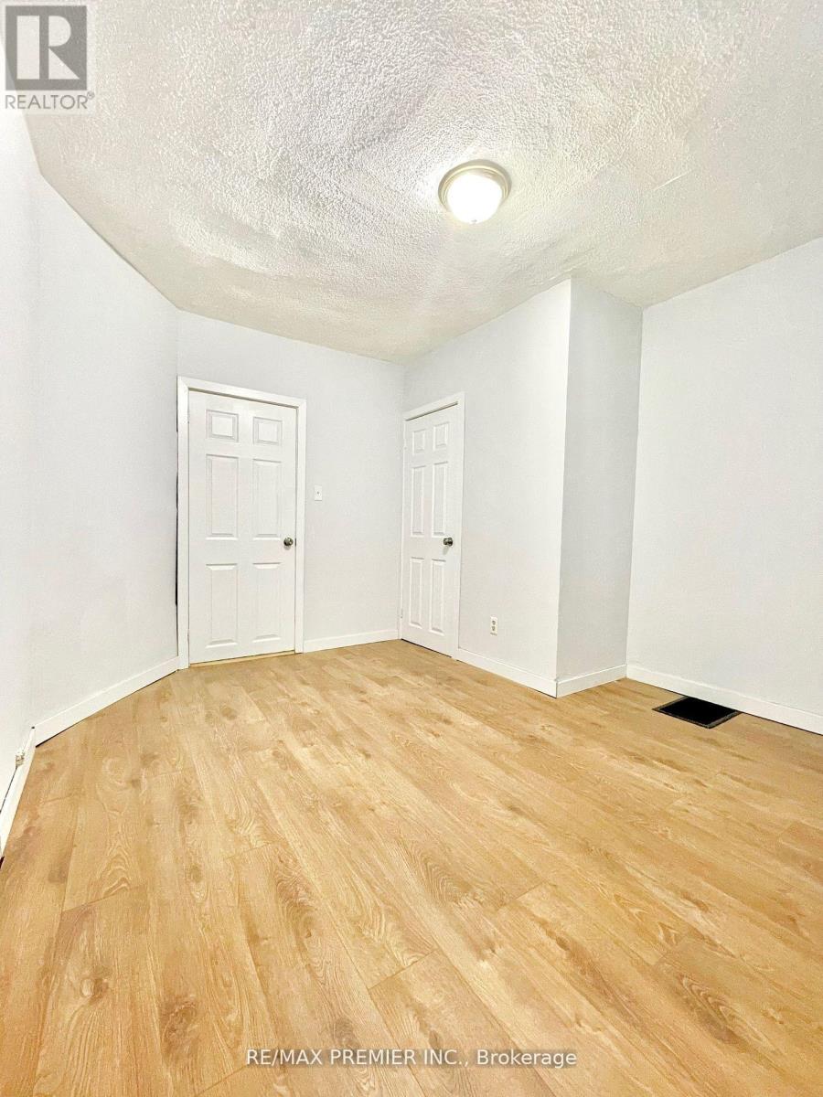 365 Bessie Avenue, Greater Sudbury, Ontario  P3C 4H6 - Photo 26 - X12859344